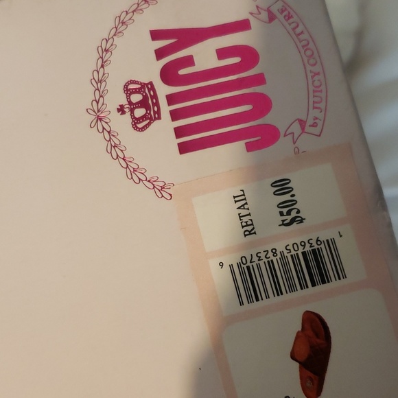 Nwt Juicy Couture slip ons - Picture 4 of 4